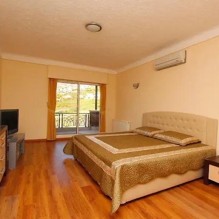 Beach Front يالِكافاك